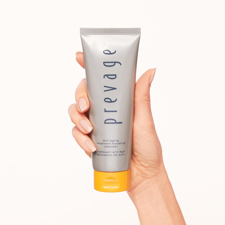 PREVAGE® Treatment Boosting Cleanser White Background
